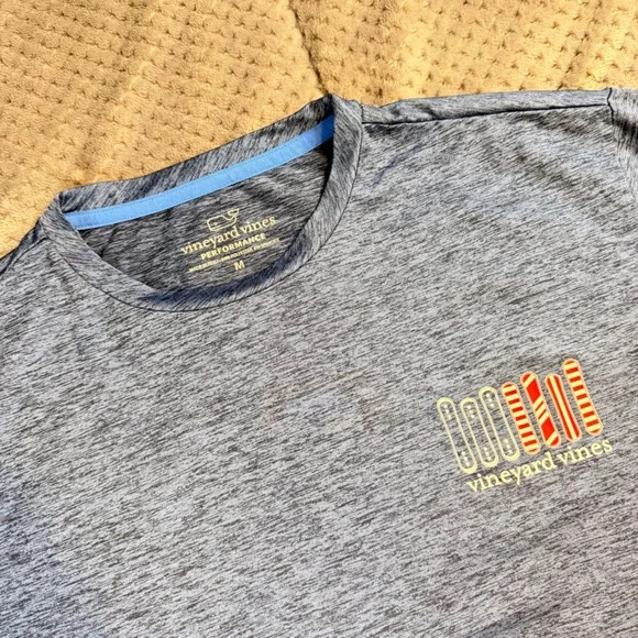 Vineyard Vines Mens Performance Long Sleeve Shirt Blue Snowboard Graphic Medium - Picture 1 of 9